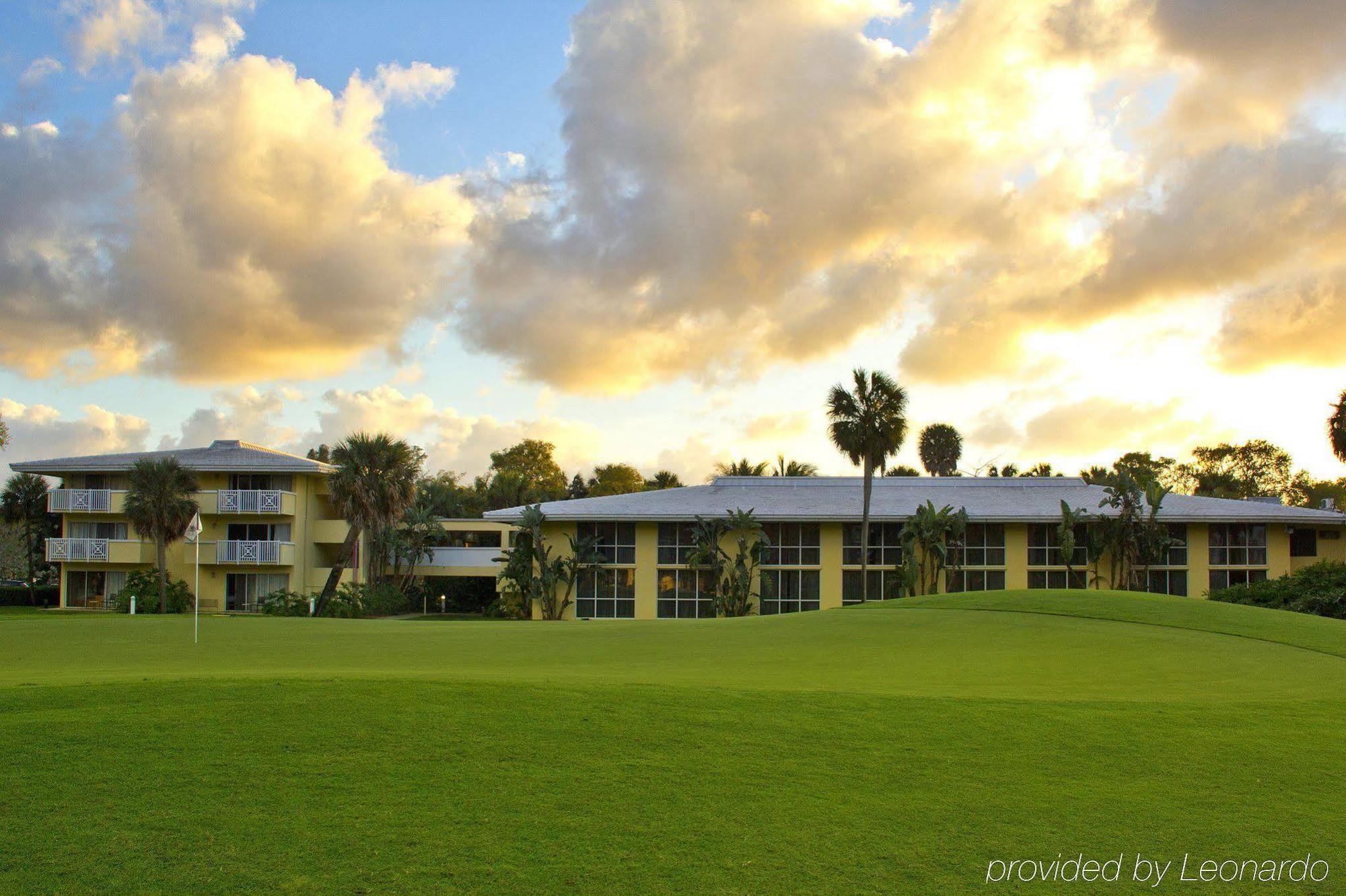 Miami Lakes Hotel And Golf Exterior foto